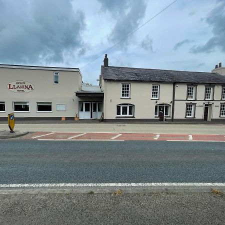 Llanina Arms Hotel Llanarth  Exterior foto